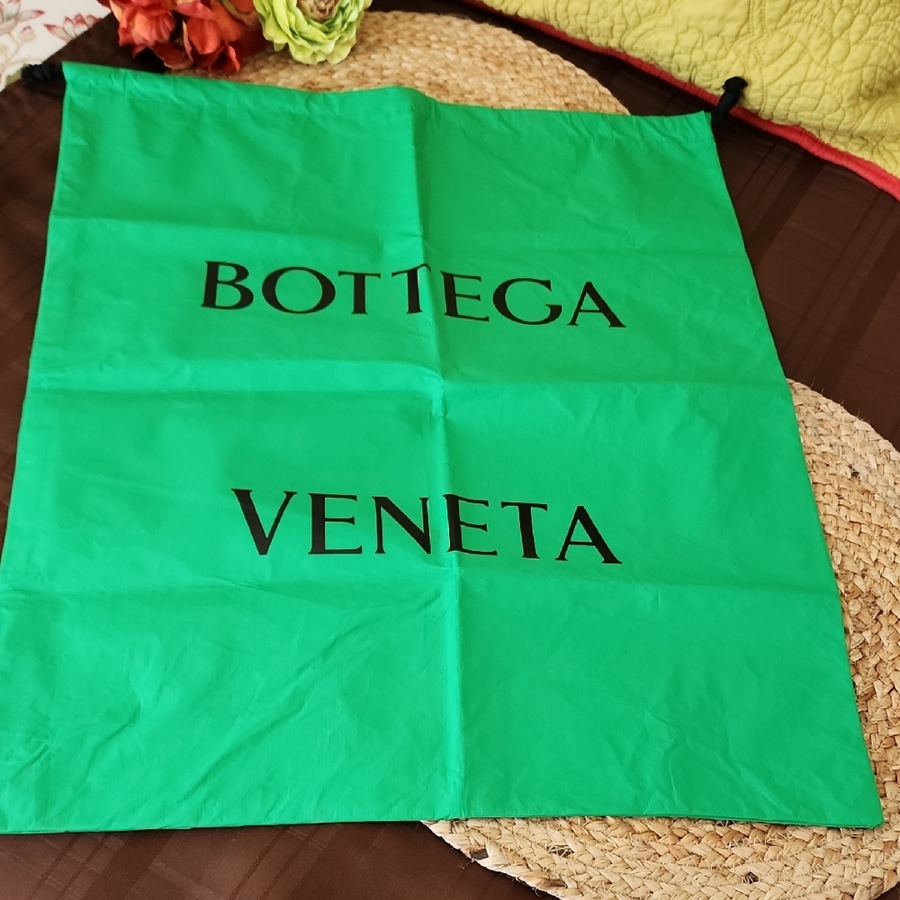 Bottega Veneta Green Dust Bag